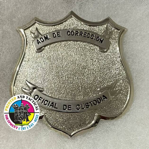 PLACA METAL DEPARTAMENTO DE CORRECCION Y REHABILITACION 
INCLUYE SUS NUMEROS YA SOLDADOS